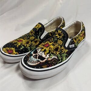 Vans Black Slip-On with Skull and Floral Design men’s size 8 women’s size 9.5